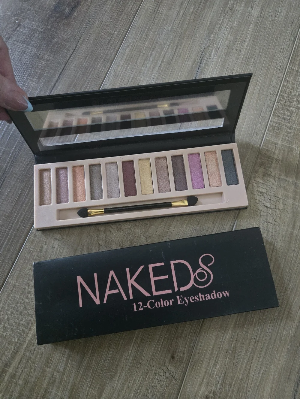 NAKED 12-Color Eyeshadow Palette – Neutral & Mauve Shades